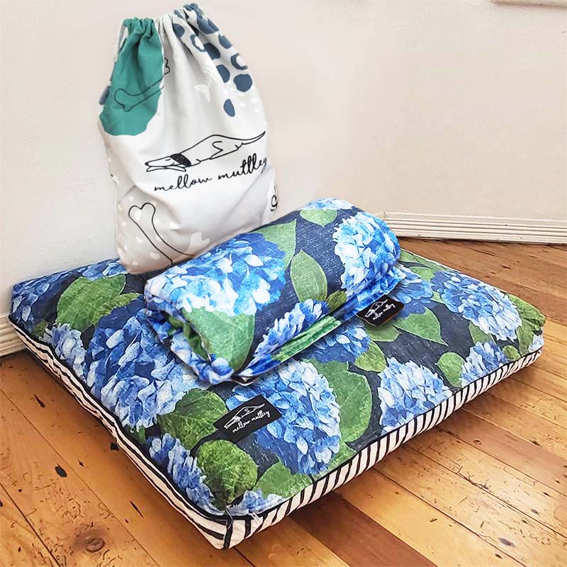 Hydrangea Bed-Blanket Combo